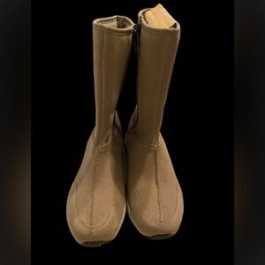Tan High-Top Easy Spirit Estravelrite Zip Up Mid Calf Boots